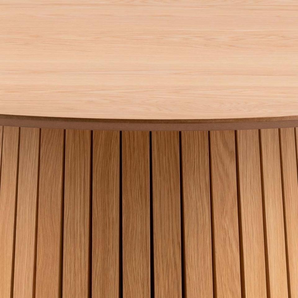 CHARLY table