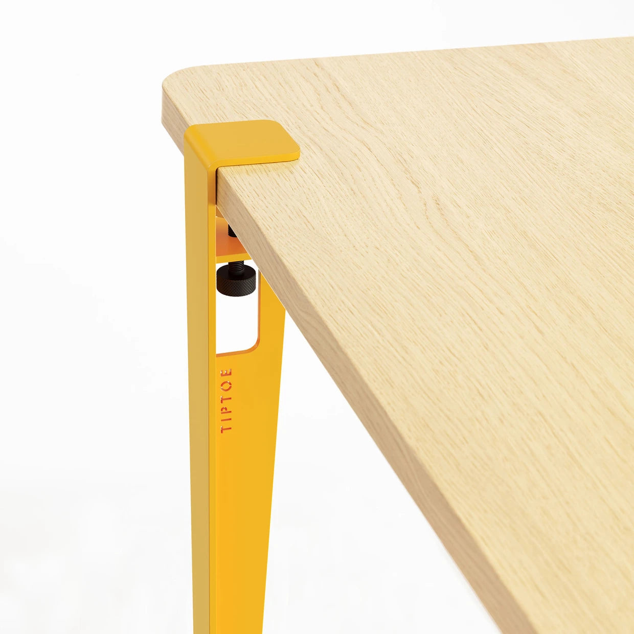 Tiptoe Desk